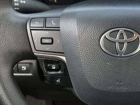Used 2025 Toyota Camry LE FWD image 14