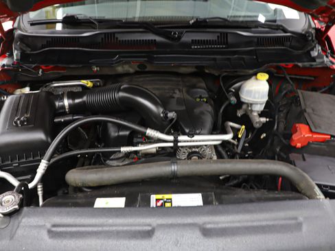 Used 2013 RAM 1500 Express image 30