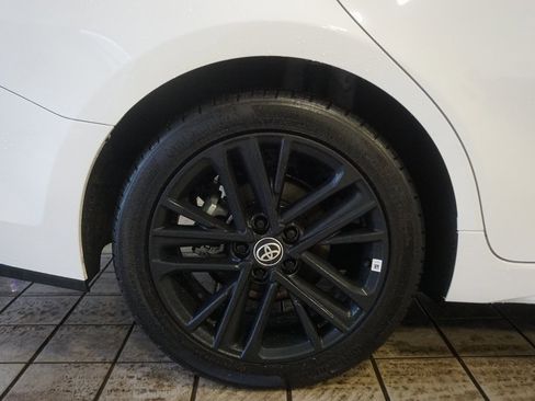 Certified 2025 Toyota Camry SE image 31