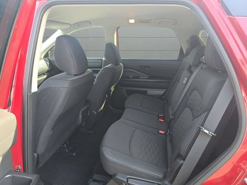 Certified 2024 Nissan Pathfinder SV AWD/4WD image 10