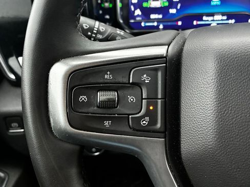 Used 2023 Chevrolet Silverado 1500 LT AWD/4WD image 6