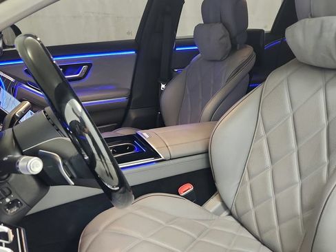 Used 2022 Mercedes-Benz Maybach S 580 4MATIC image 35