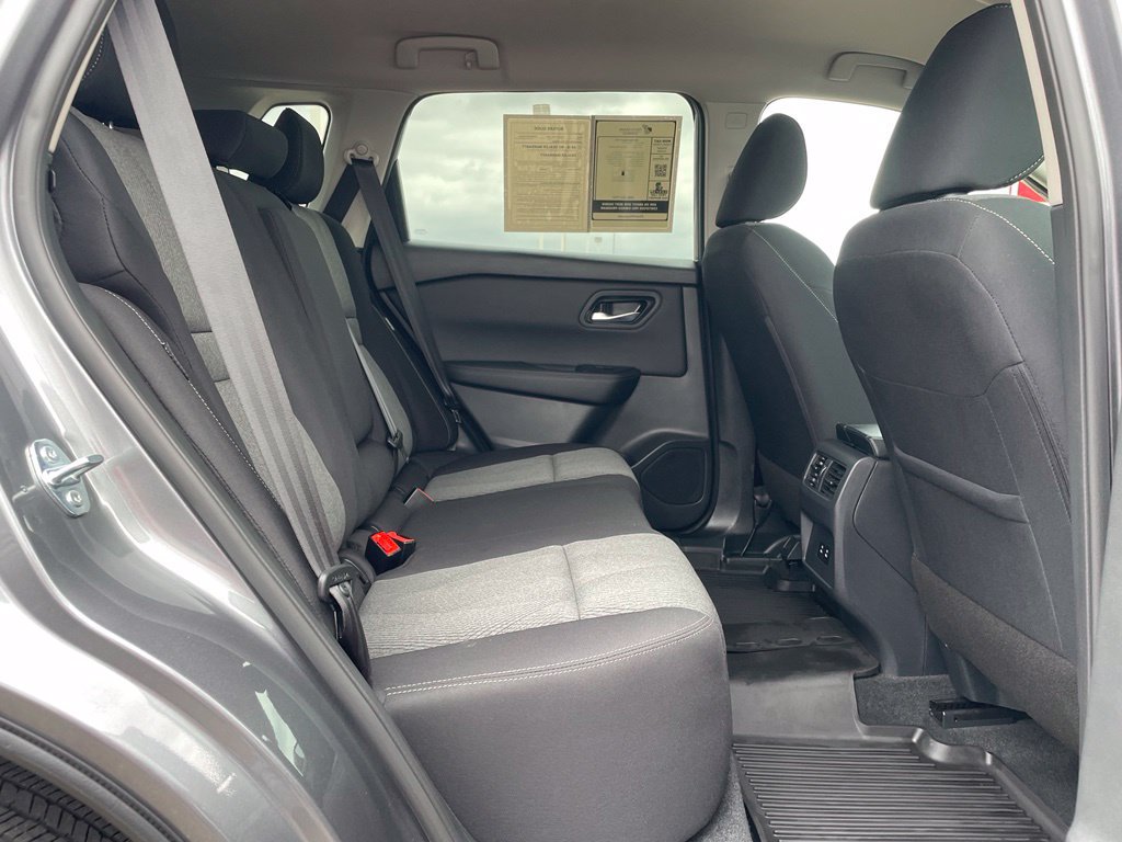 Certified 2026 Nissan Rogue SV FWD image 23