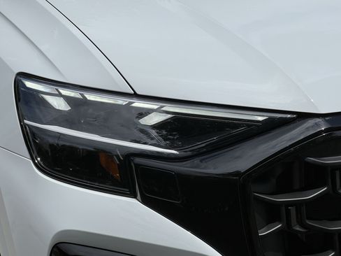 Used 2025 Audi Q8 Premium Plus AWD/4WD image 11