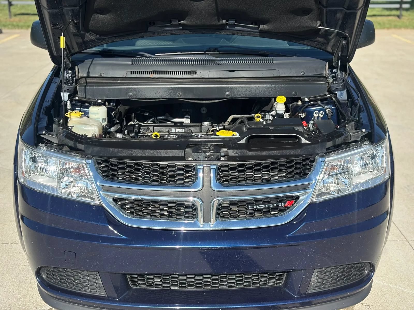 Used 2020 Dodge Journey SE FWD image 6
