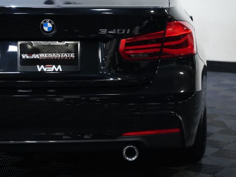 Used 2017 BMW 340i Sedan RWD image 17