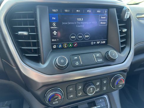 Used 2022 GMC Acadia AT4 w/ Technology Package image 24