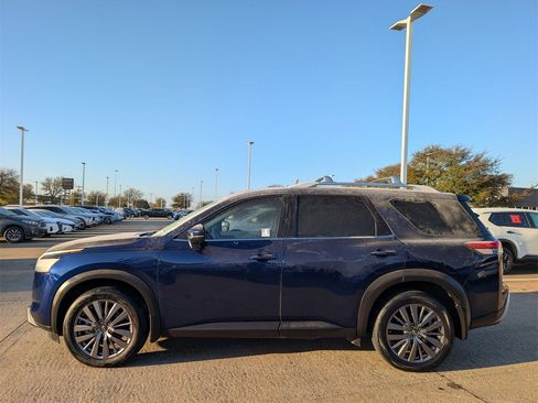 Certified 2024 Nissan Pathfinder SL w/ SL Premium Package image 2