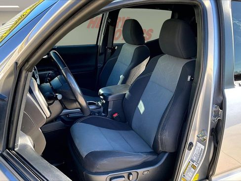 Used 2020 Toyota Tacoma TRD Sport Double Cab 5' Bed AT image 22