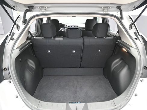 Used 2023 Nissan Leaf S FWD image 26
