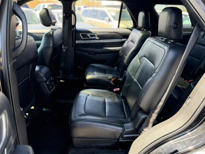 Used 2016 Ford Explorer Sport w/ Equipment Group 401A AWD/4WD image 14