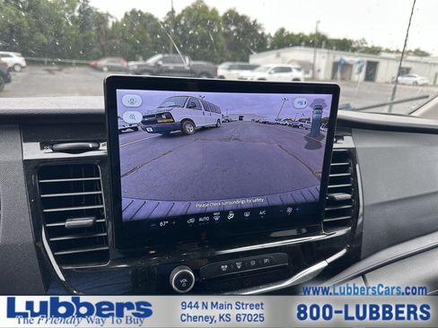 Used 2023 Ford Transit 350 XLT RWD image 15