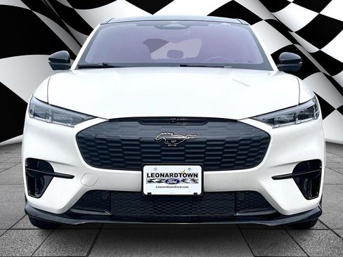 Used 2022 Ford Mustang Mach-E GT image 3