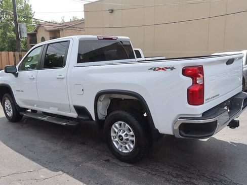 Used 2022 Chevrolet Silverado 2500 LT AWD/4WD image 5
