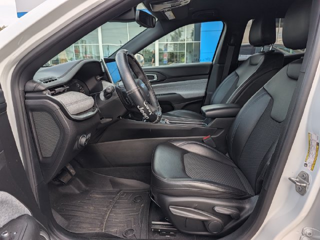 Used 2023 Jeep Compass Latitude AWD/4WD image 10
