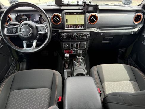 Used 2023 Jeep Gladiator Mojave w/ Cold Weather Group AWD/4WD image 22