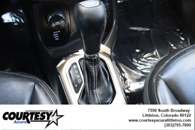 Used 2015 Jeep Renegade Limited AWD/4WD image 20