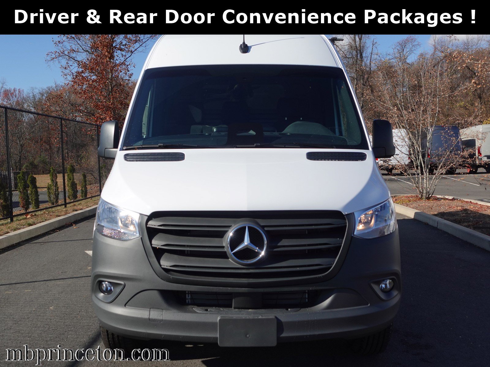 Used 2025 Mercedes-Benz Sprinter 2500 image 2