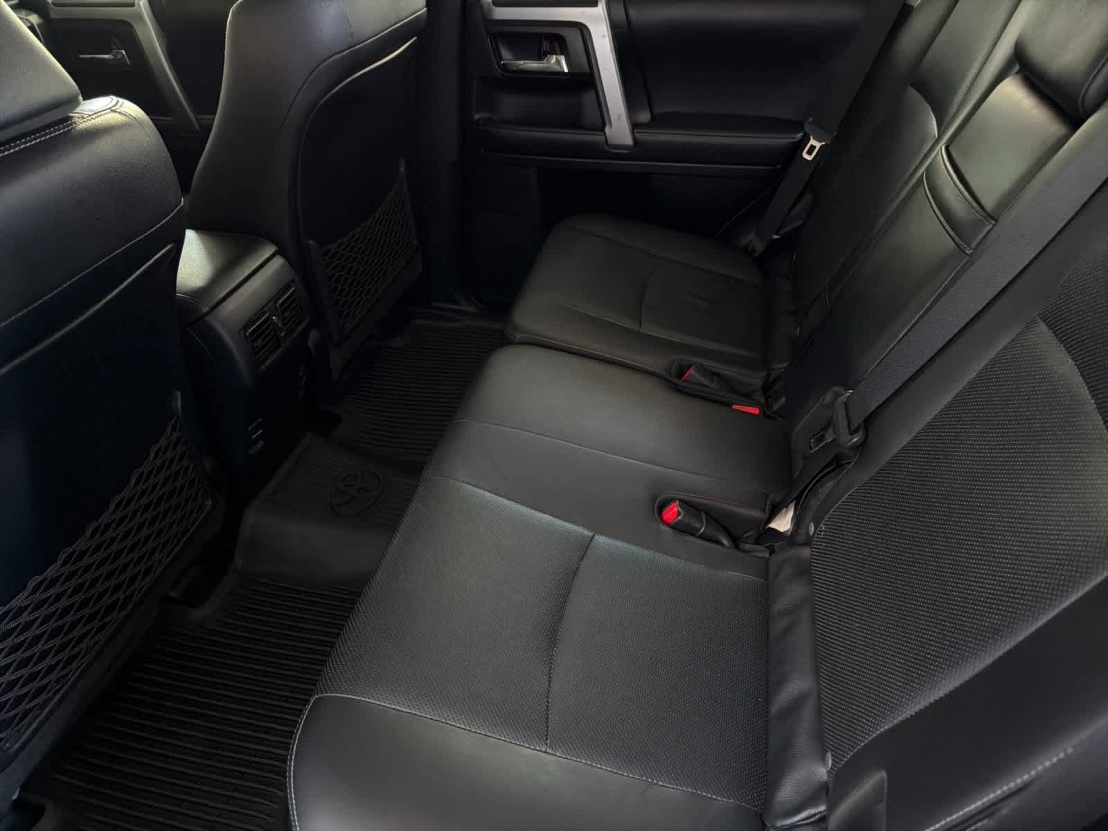 Used 2019 Toyota 4Runner Limited AWD/4WD image 4