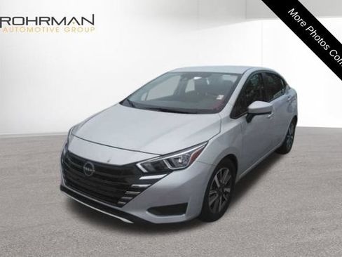 Used 2024 Nissan Versa SV FWD image 7