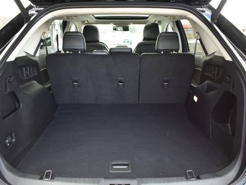 Used 2024 Ford Edge SEL w/ Convenience Package image 38