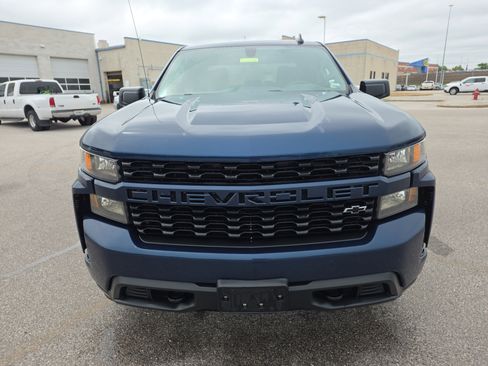 Used 2021 Chevrolet Silverado 1500 Custom w/ LPO, Dark Essentials Package AWD/4WD image 9