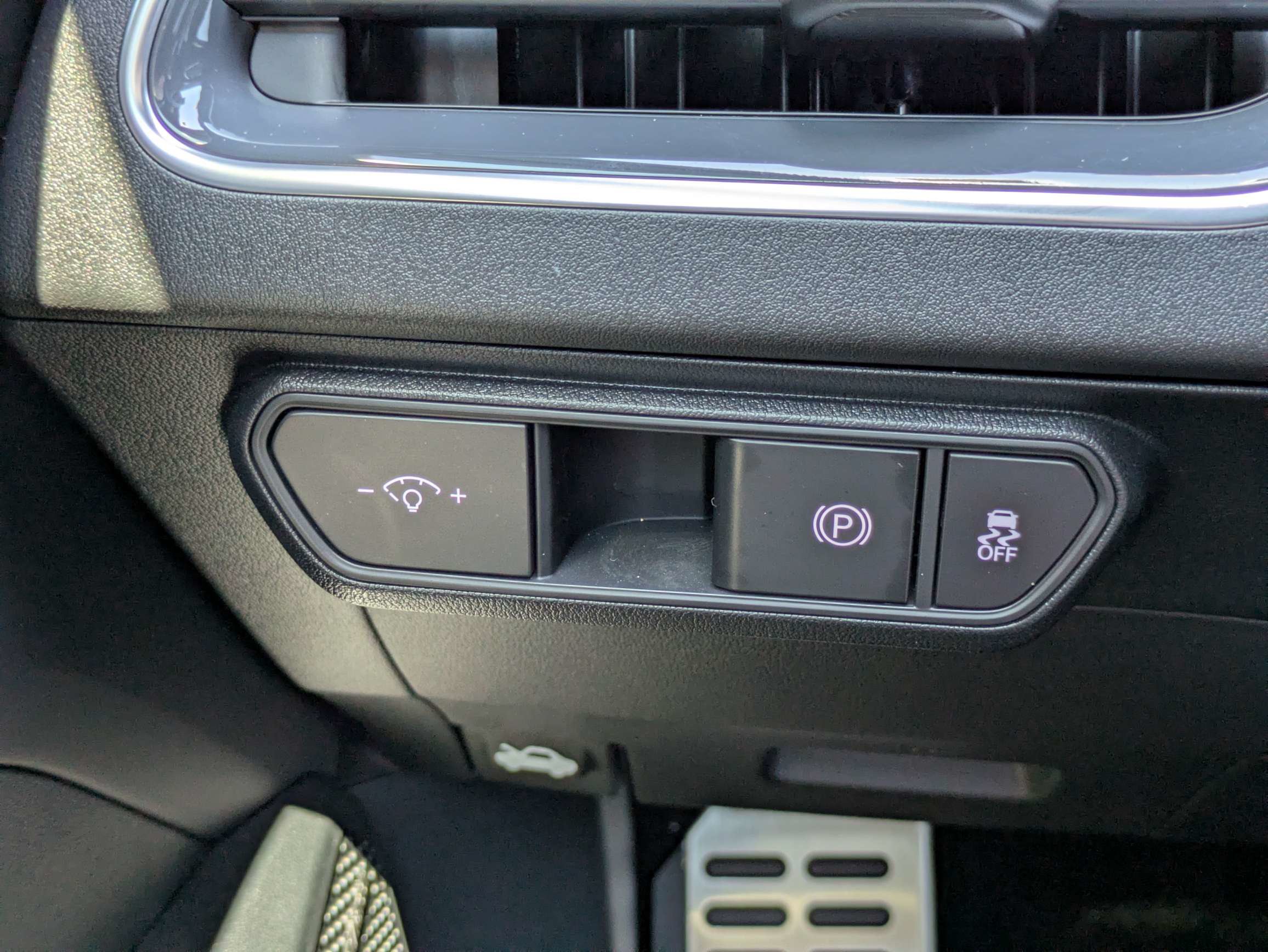 Certified 2025 Kia K4 GT-Line Turbo FWD image 36