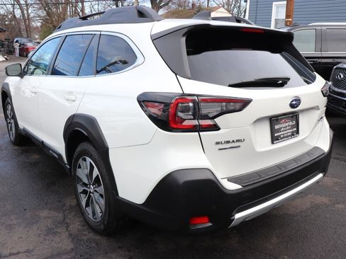 Used 2024 Subaru Outback Limited XT image 3