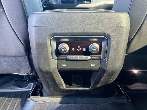 Certified 2022 Chevrolet Suburban RST image 22