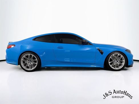 Used 2024 BMW M4 Coupe w/ M Carbon Exterior Package RWD image 8