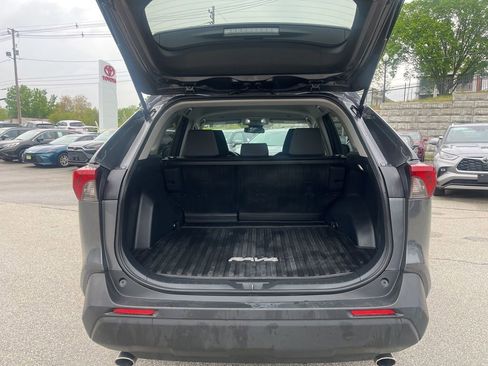 Used 2025 Toyota RAV4 XLE AWD/4WD image 5
