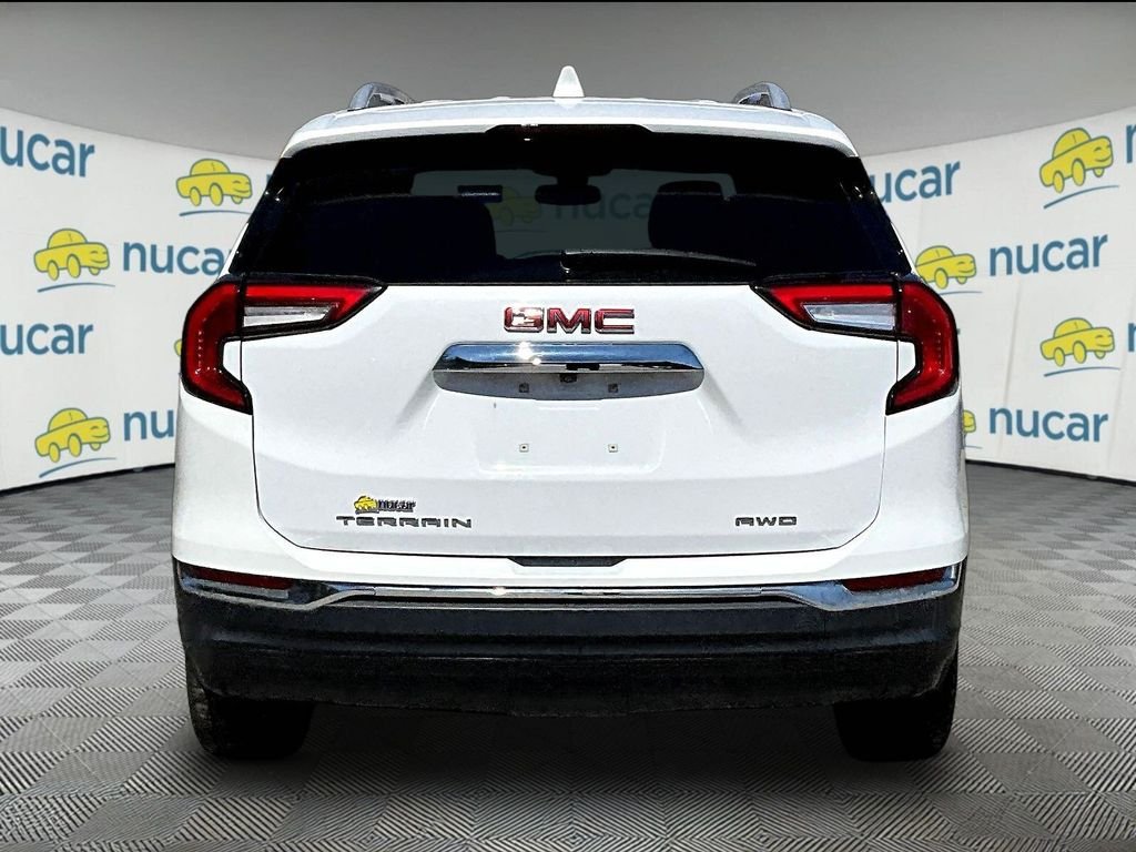 Used 2024 GMC Terrain SLT AWD/4WD image 5