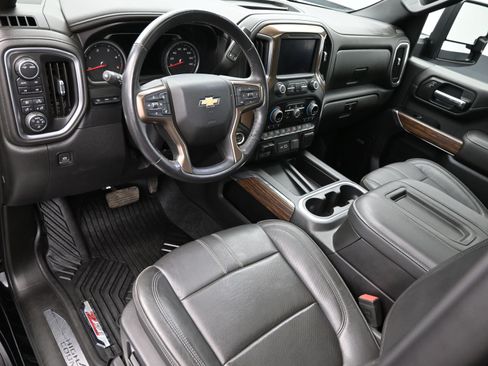 Used 2020 Chevrolet Silverado 2500 High Country w/ Z71 Off-Road Package image 21