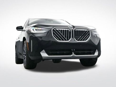 Used 2025 BMW X3 xDrive30i w/ Premium Package image 37