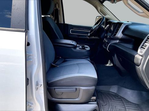 Used 2019 RAM 2500 Big Horn AWD/4WD image 9