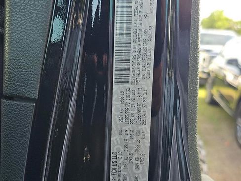 Used 2019 Jeep Wrangler Unlimited Rubicon AWD/4WD image 19