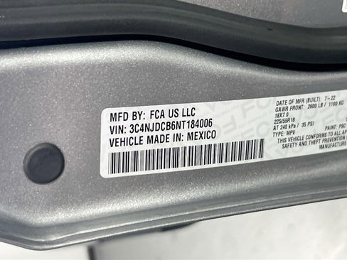 Used 2022 Jeep Compass Limited AWD/4WD image 30