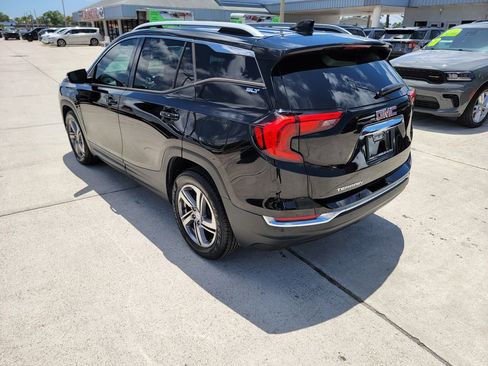 Used 2018 GMC Terrain SLT w/ Preferred Package FWD image 4
