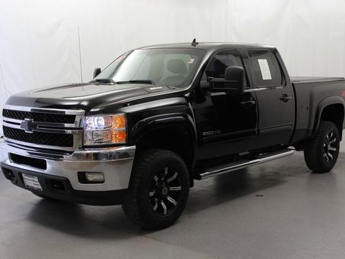 Used 2011 Chevrolet Silverado 2500 LTZ w/ LTZ Plus Package AWD/4WD image 13