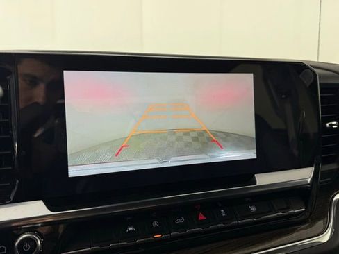 Used 2024 GMC Sierra 1500 Elevation image 17