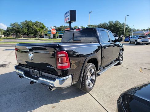 Used 2019 RAM 1500 Laramie AWD/4WD image 4