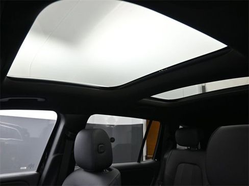 New 2026 Mercedes-Benz GLB 250 image 10