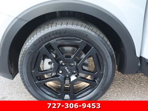 Used 2024 Kia Telluride EX X-Line image 13