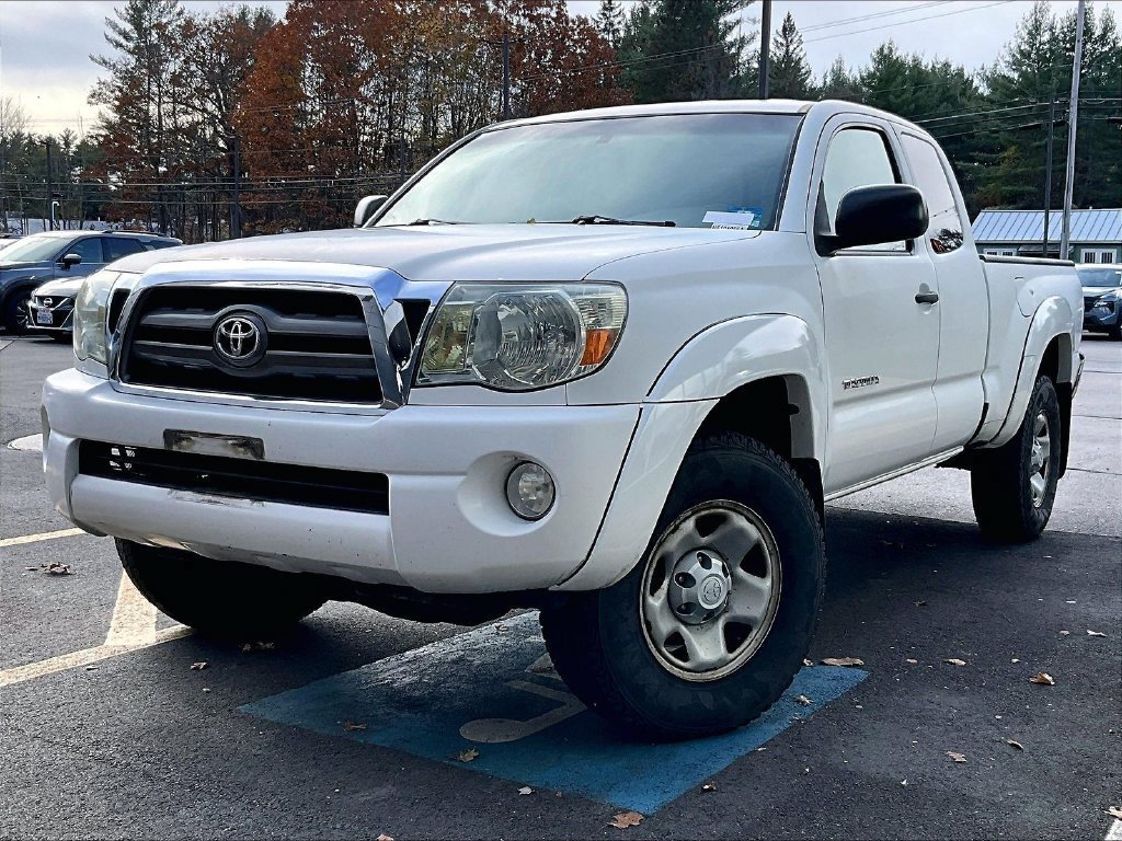 Used 2010 Toyota Tacoma 4x4 Access Cab image 3