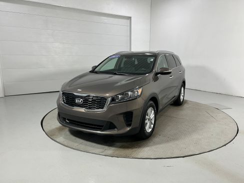 Used 2019 Kia Sorento AWD w/ LX Convenience Package image 18