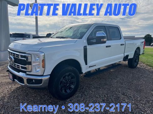 Used 2024 Ford F250 XL image 1