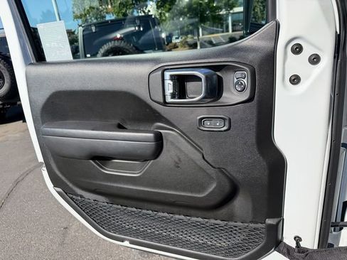 Used 2025 Jeep Wrangler Sport AWD/4WD image 14