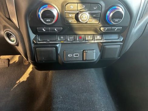 Used 2021 GMC Sierra 1500 SLE image 15