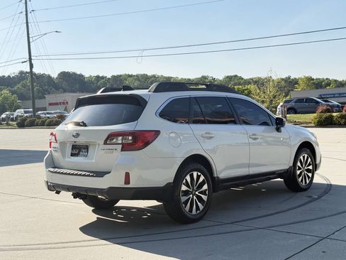 Used 2016 Subaru Outback 2.5i Limited image 24