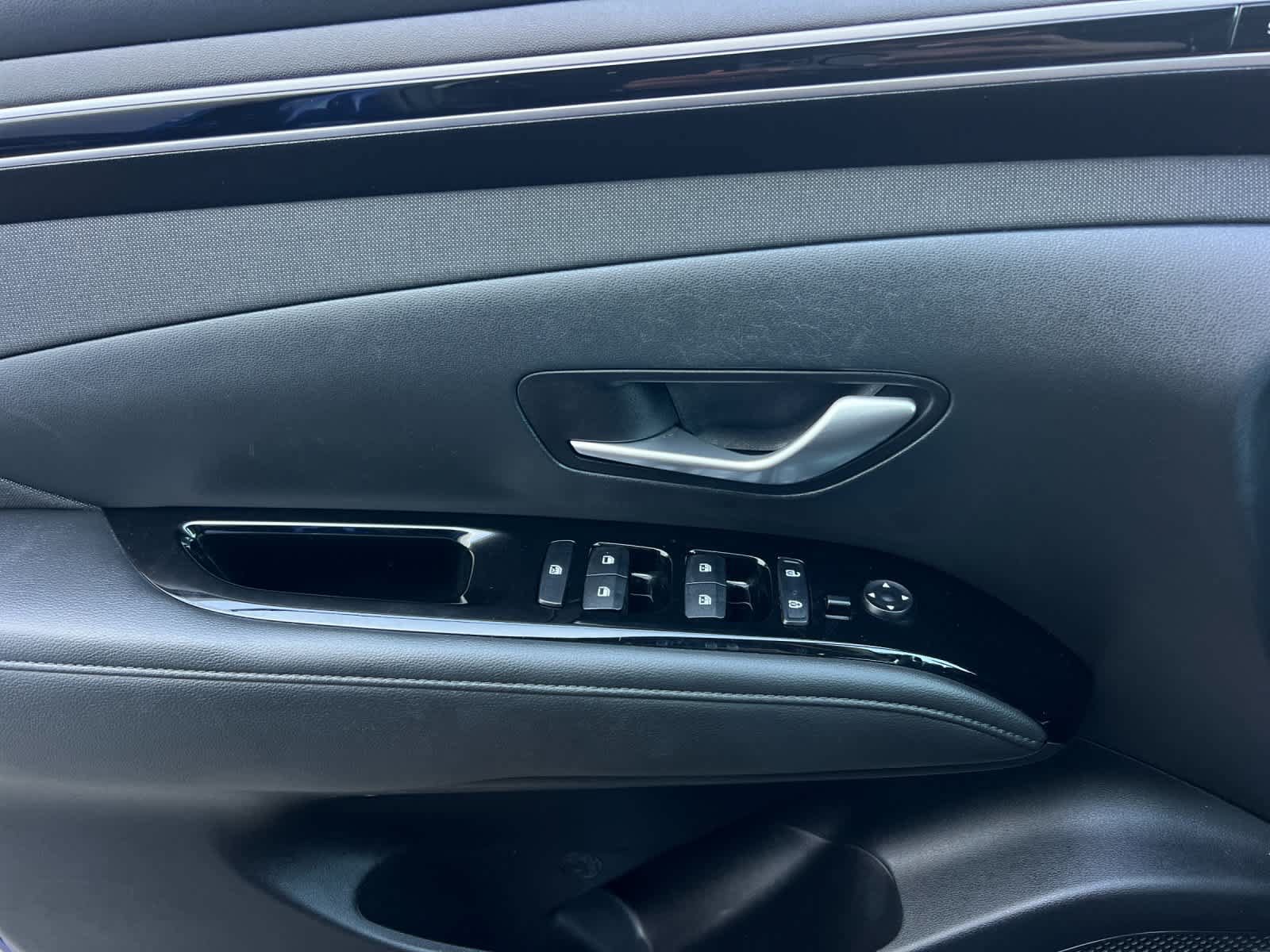 Certified 2023 Hyundai Tucson Limited AWD/4WD image 13